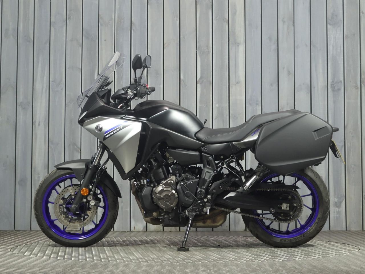 YAMAHA TRACER 7