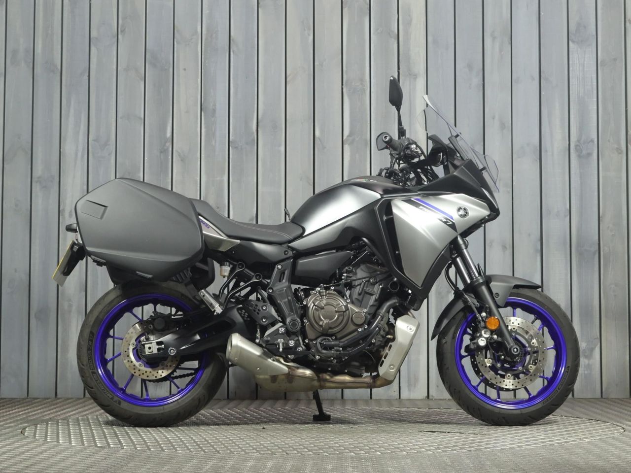 YAMAHA TRACER 7