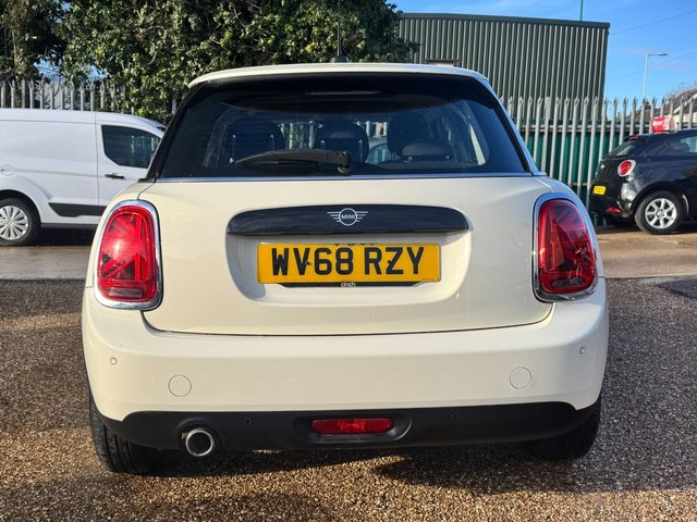 2018 MINI HATCH 1.5 Cooper D Hatchback 5dr Diesel Manual Euro 6 (s/s) (116 ps) - Photo 8