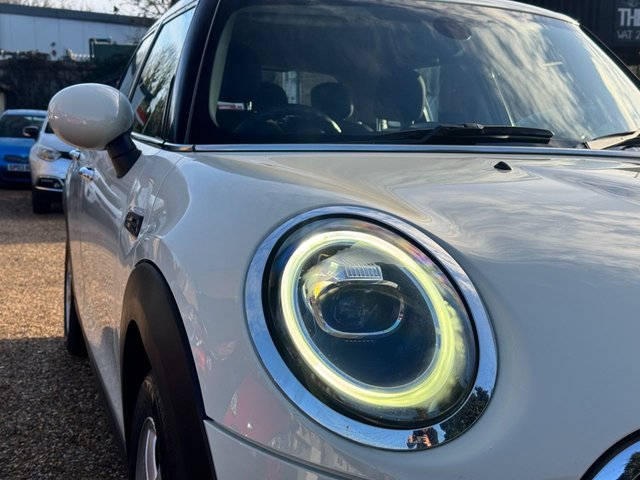 2018 MINI HATCH 1.5 Cooper D Hatchback 5dr Diesel Manual Euro 6 (s/s) (116 ps) - Photo 12