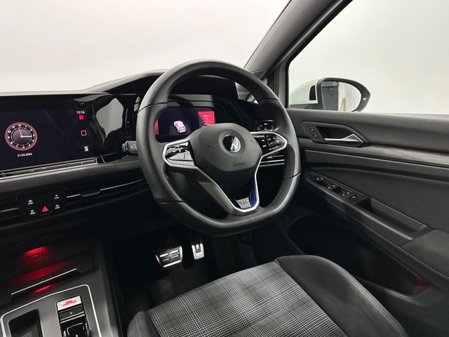 2021 Volkswagen Golf - Photo 12