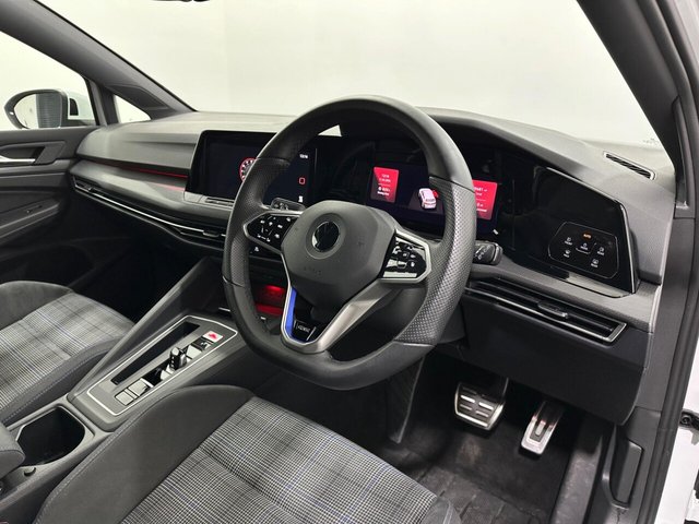 2021 Volkswagen Golf - Photo 11