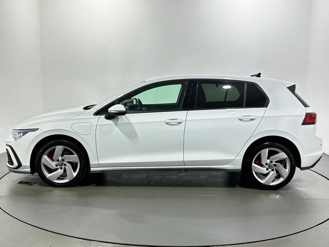 2021 Volkswagen Golf - Photo 5