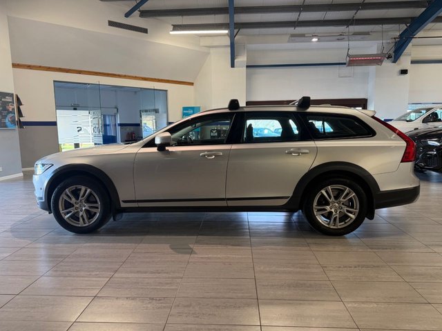 2017 Volvo V90 Cross Country 2L Pro 5dr - Photo 6