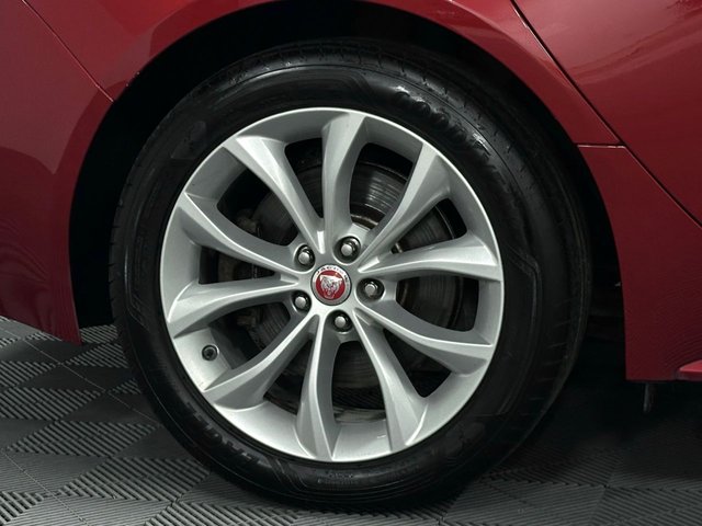 2017 Jaguar Xf 2L R-Sport 4dr - Photo 12