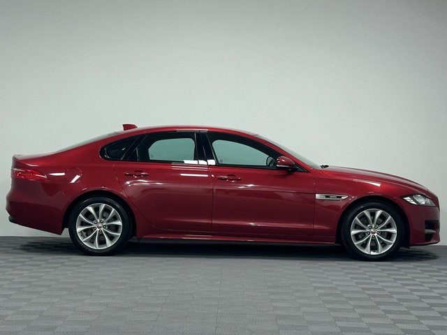 2017 Jaguar Xf 2L R-Sport 4dr - Photo 11