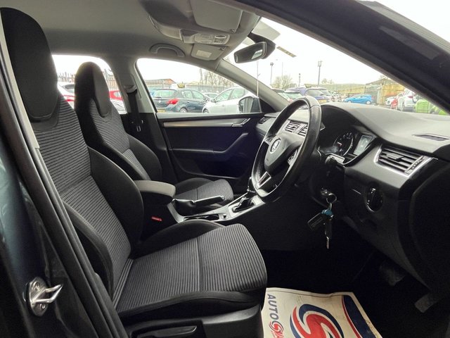 2017 SKODA OCTAVIA 1.6 TDI SE Sport Estate 5dr Diesel DSG Euro 6 (s/s) (110 ps) - Photo 6