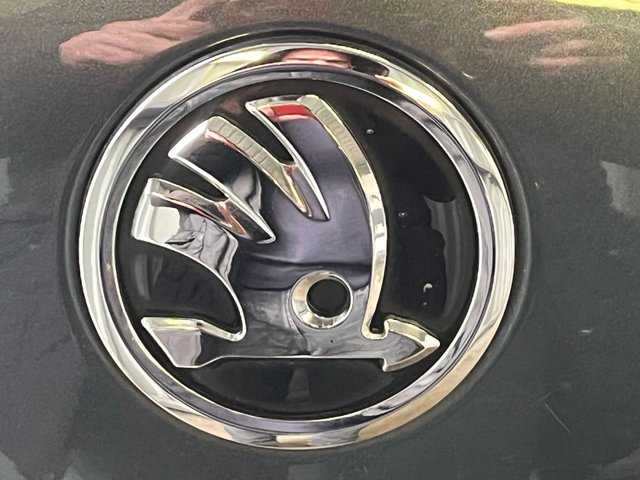 2017 SKODA OCTAVIA 1.6 TDI SE Sport Estate 5dr Diesel DSG Euro 6 (s/s) (110 ps) - Photo 12