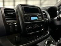 USED 2015 15 VAUXHALL VIVARO 1.6 CDTI 115PS L2 LWB - NO VAT 