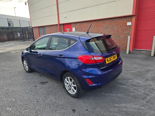 2017 FORD FIESTA - Photo 7