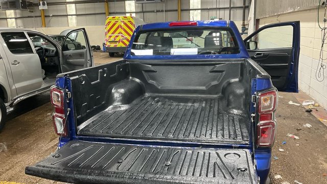 2022 ISUZU D-MAX - Photo 7