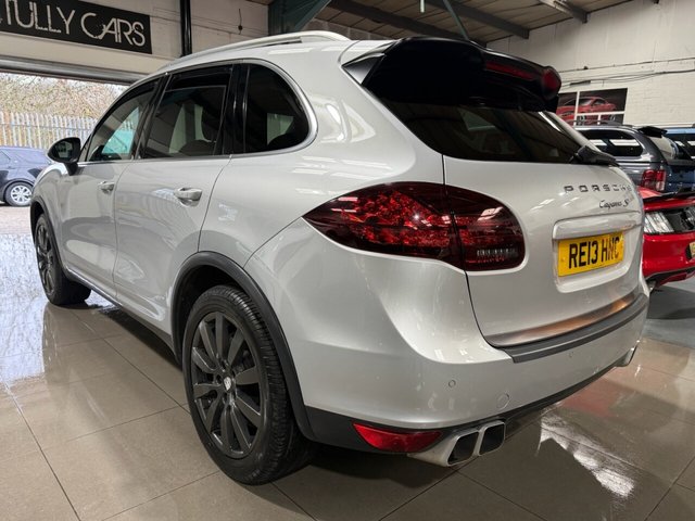 2013 PORSCHE CAYENNE - Photo 5