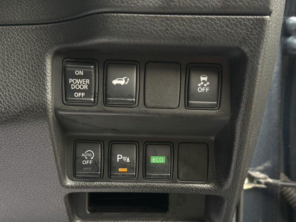 USED 2015 15 NISSAN X-TRAIL 1.6 dCi Tekna SUV 5dr Diesel XTRON Euro 5 (s/s) (130 ps) 360 Camera, Heated Seats
