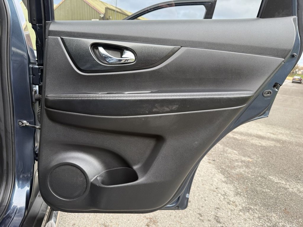 USED 2015 15 NISSAN X-TRAIL 1.6 dCi Tekna SUV 5dr Diesel XTRON Euro 5 (s/s) (130 ps) 360 Camera, Heated Seats