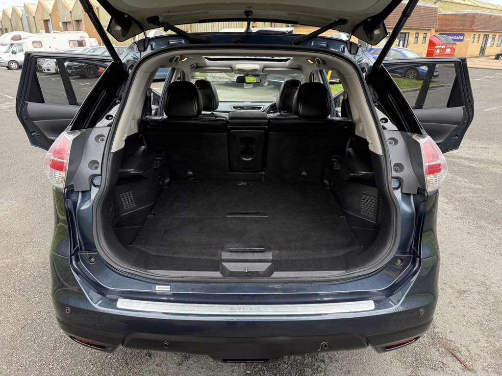 USED 2015 15 NISSAN X-TRAIL 1.6 dCi Tekna SUV 5dr Diesel XTRON Euro 5 (s/s) (130 ps) 360 Camera, Heated Seats