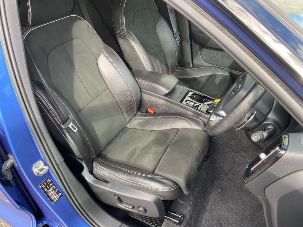 USED 2019 69 VOLVO XC40 2.0 T5 R-Design Pro SUV 5dr Petrol Auto AWD Euro 6 (s/s) (247 ps) TOP SPECIFICATION R DESIGN PRO XC40