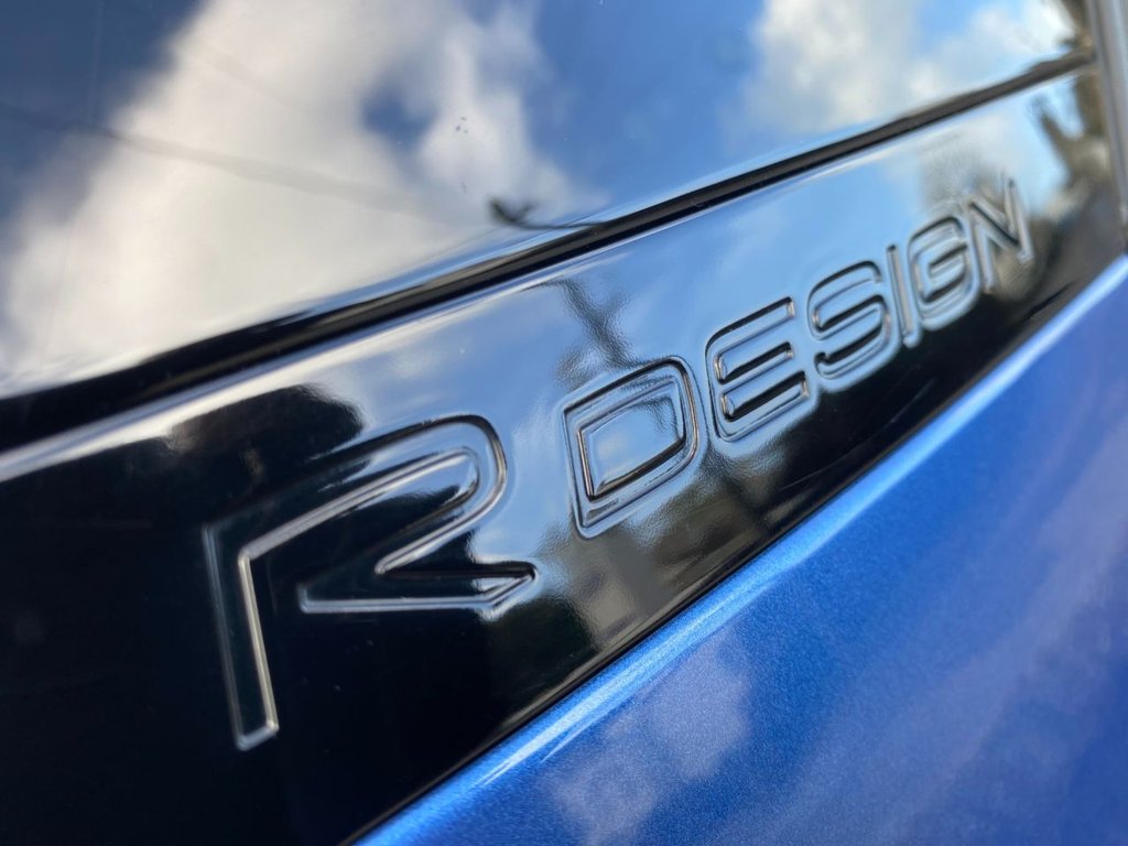 USED 2019 69 VOLVO XC40 2.0 T5 R-Design Pro SUV 5dr Petrol Auto AWD Euro 6 (s/s) (247 ps) TOP SPECIFICATION R DESIGN PRO XC40