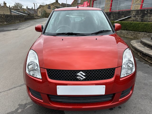 2010 SUZUKI, SWIFT - Photo 3
