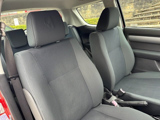 2010 SUZUKI, SWIFT - Photo 12