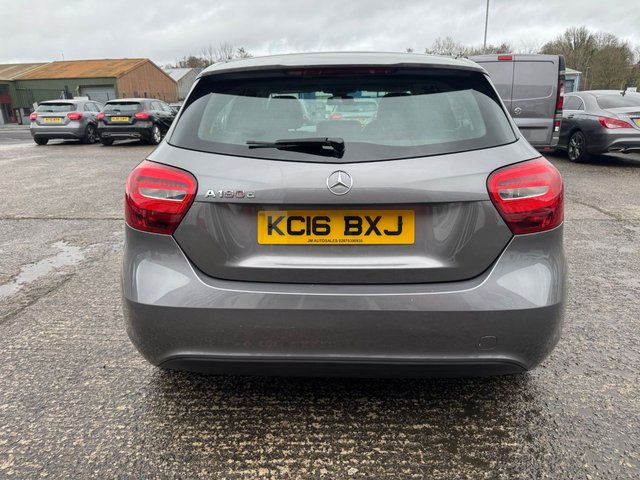 2016 MERCEDES-BENZ A-CLASS 1.5 A180d SE Hatchback 5dr Diesel Manual Euro 6 (s/s) (109 ps) - Photo 11