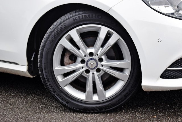 2014 MERCEDES-BENZ E-CLASS 2.1 E220 CDI SE Saloon 4dr Diesel G-Tronic+ Euro 5 (s/s) (170 ps) - Photo 12