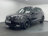 USED 2017 17 VOLKSWAGEN TIGUAN 2.0 TDI BlueMotion Tech R-Line SUV 5dr Diesel DSG 4Motion Euro 6 (s/s) (150 ps) FULL SERVICE HISTORY + PANORAMIC GLASS SUNROOF