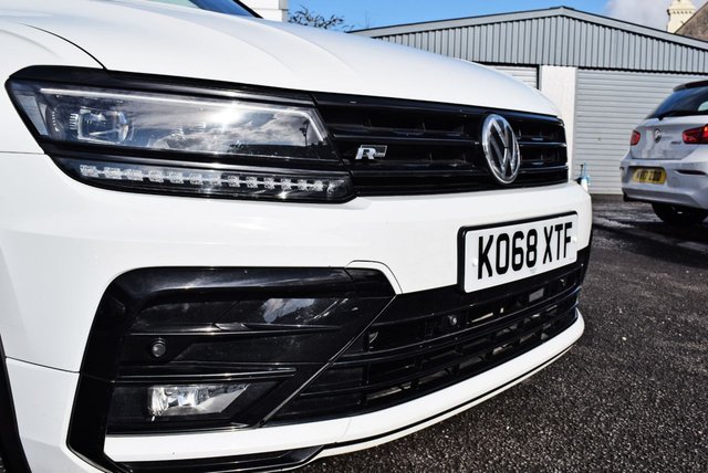 2019 VOLKSWAGEN TIGUAN 2.0 TDI R-Line SUV 5dr Diesel DSG 4Motion Euro 6 (s/s) (190 ps) - Photo 9