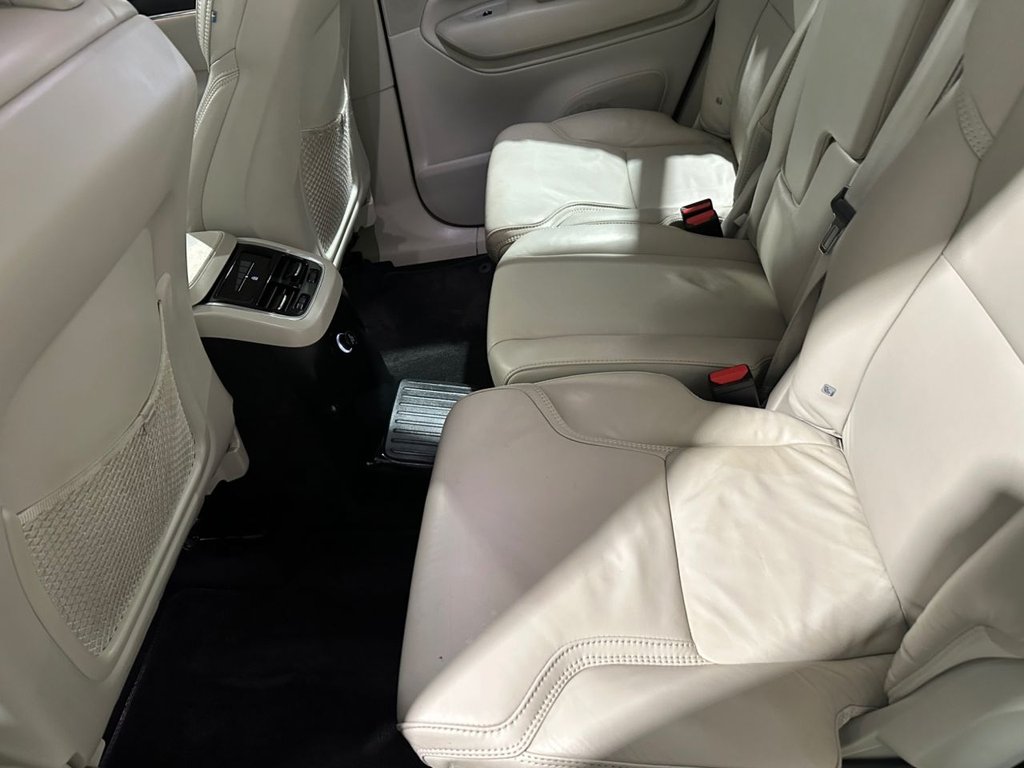 USED 2020 20 VOLVO XC90 2.0h T8 Twin Engine Recharge 11.6kWh Inscription SUV 5dr Petrol Plug-in Hybrid Auto 4WD Euro 6 (s/s) (390 ps) 