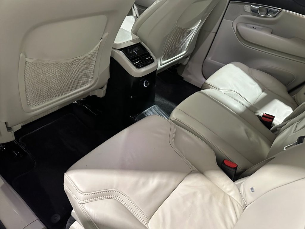 USED 2020 20 VOLVO XC90 2.0h T8 Twin Engine Recharge 11.6kWh Inscription SUV 5dr Petrol Plug-in Hybrid Auto 4WD Euro 6 (s/s) (390 ps) 