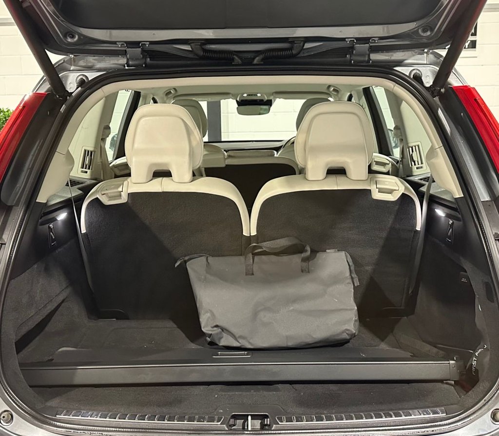 USED 2020 20 VOLVO XC90 2.0h T8 Twin Engine Recharge 11.6kWh Inscription SUV 5dr Petrol Plug-in Hybrid Auto 4WD Euro 6 (s/s) (390 ps) 