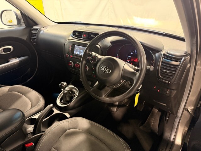 2018 KIA SOUL - Photo 12