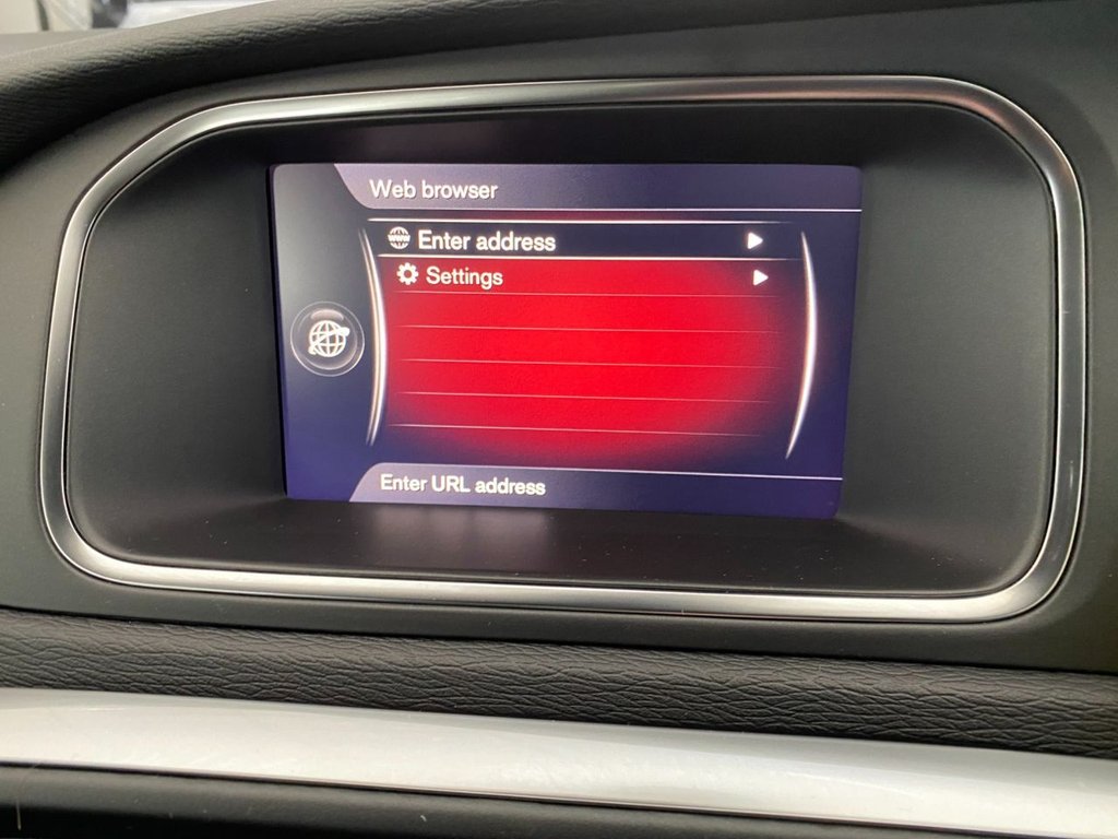 USED 2019 19 VOLVO V40 1.5 T3 R-Design Edition Hatchback 5dr Petrol Auto Euro 6 (s/s) (152 ps) AUTOMATIC PETROL