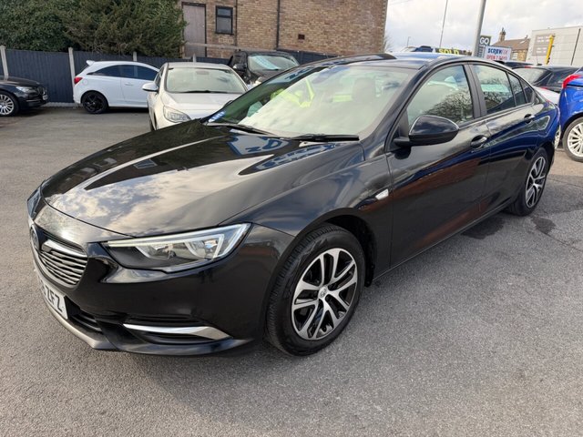 2018 Vauxhall Insignia 1.6L Design 5dr - Photo 5