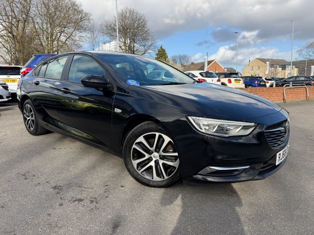 2018 Vauxhall Insignia 1.6L Design 5dr - Photo 8