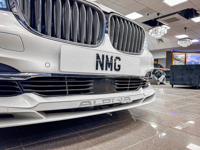 2016 BMW 7 Series 3L null 4dr - Photo 8