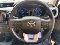 USED 2020 70 TOYOTA HILUX 2.4 D-4D Invincible Pickup Double Cab 4dr Diesel Auto 4WD Euro 6 (s/s) (TSS) (150 ps) 1 owner from new F.S.H