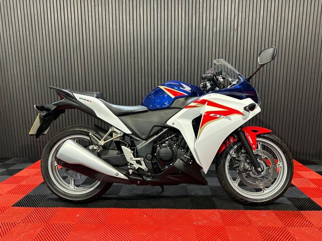View our HONDA CBR250R