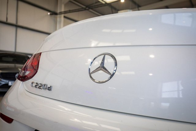 2018 Mercedes-Benz C-Class 2L Amg Line 2dr - Photo 12