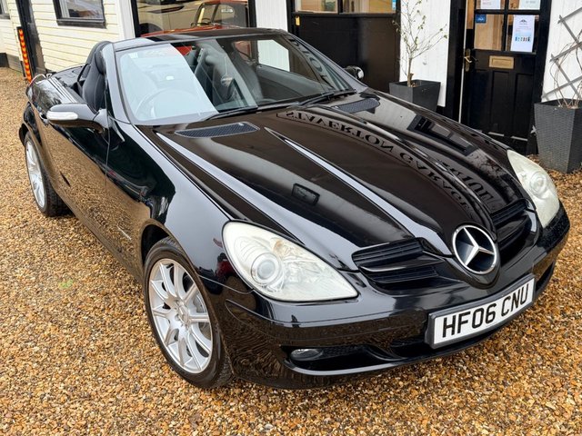 2006 slk 1.8 slk200 kompressor convertible 2dr petrol automatic (211 g/km, 163 bhp) service history, heated seats, neck scarf, apple car... photo