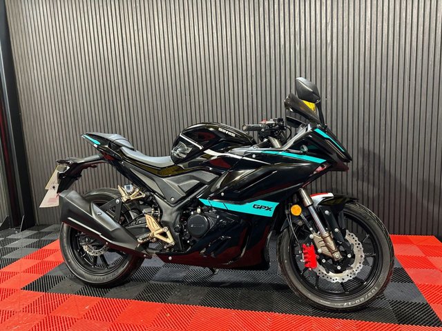 View our SINNIS GPX 125