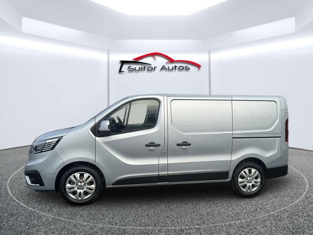 2023 RENAULT TRAFIC - Photo 4