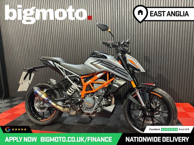 View our KTM 125 DUKE