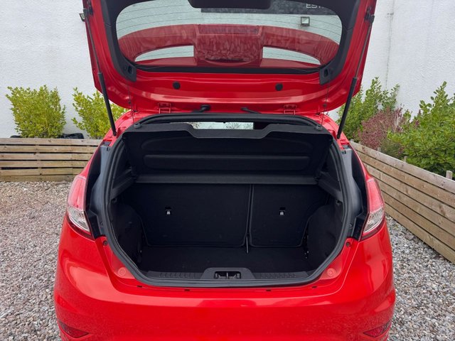 2015 FORD FIESTA 1.6T EcoBoost ST-2 Hatchback 3dr Petrol Manual Euro 5 (182 ps) - Photo 9