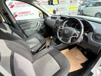 USED 2017 67 DACIA DUSTER 1.2 TCe Laureate SUV 5dr Petrol Manual Euro 6 (s/s) (125 ps) EURO 6 !!!