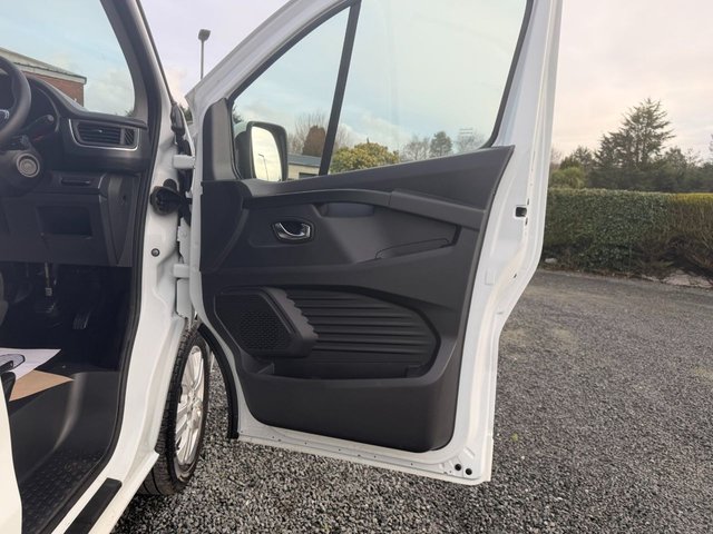 2024 RENAULT TRAFIC - Photo 10