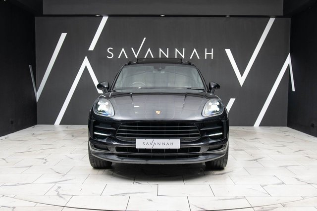 2021 PORSCHE MACAN - Photo 3