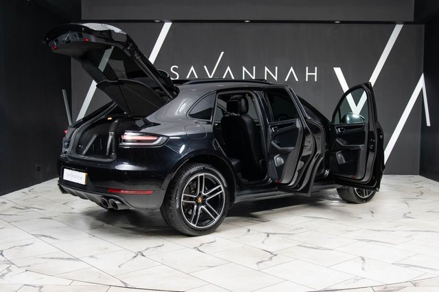 2021 PORSCHE MACAN - Photo 12