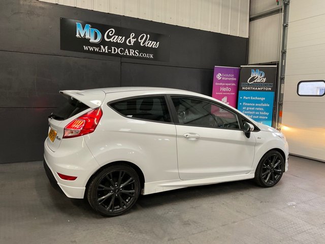 2016 FORD FIESTA 1.0T EcoBoost ST-Line Hatchback 3dr Petrol Manual Euro 6 (s/s) (125 ps) - Photo 5