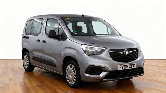2020 VAUXHALL COMBO LIFE - Photo 4