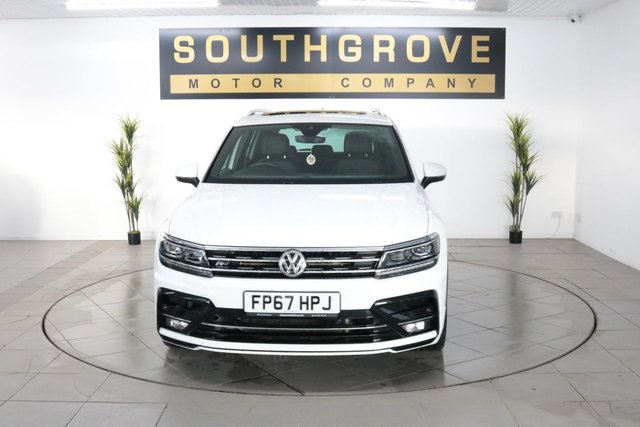2017 VOLKSWAGEN TIGUAN 2.0 TSI R-Line SUV 5dr Petrol DSG 4Motion Euro 6 (s/s) (180 ps) - Photo 2